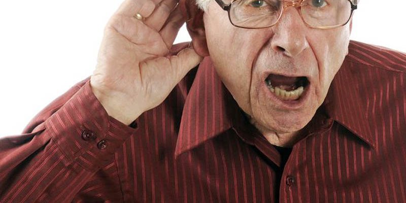 چه عواملی باعث کاهش شنوایی در گوش می شوند؟